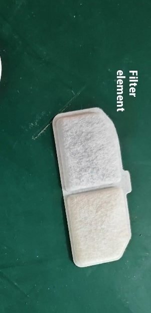 Replacement filter element for dog and cat water dispenser ensuring clean drinking water