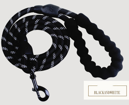 Durable nylon dog rope leash in black and white with a comfortable grip handle